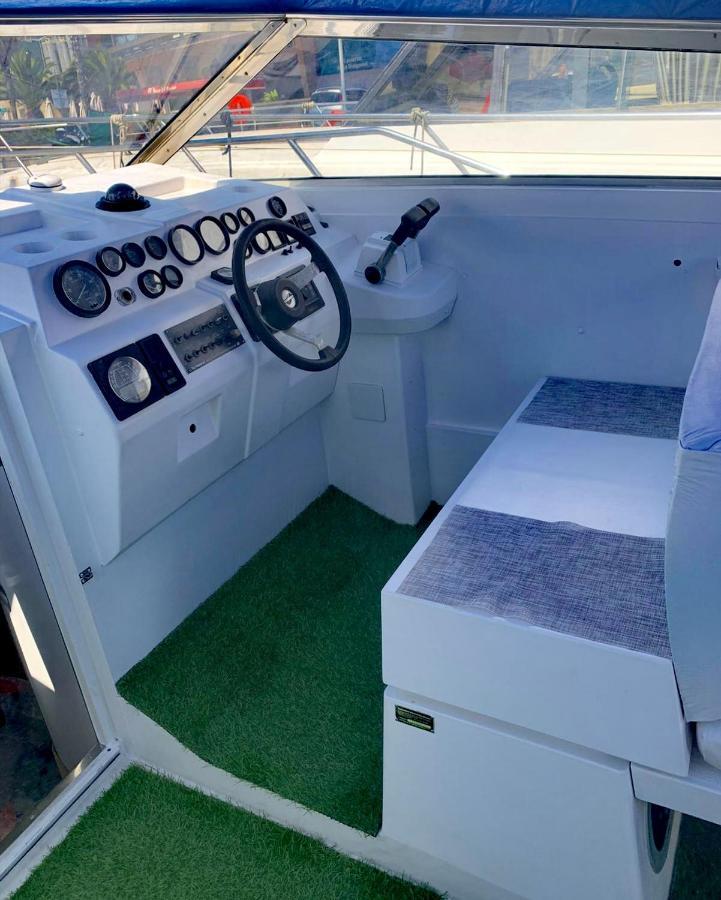 Cozy Private Two Rooms Yacht In Barcelona With Free Parking Sant Adria de Besos Exterior foto
